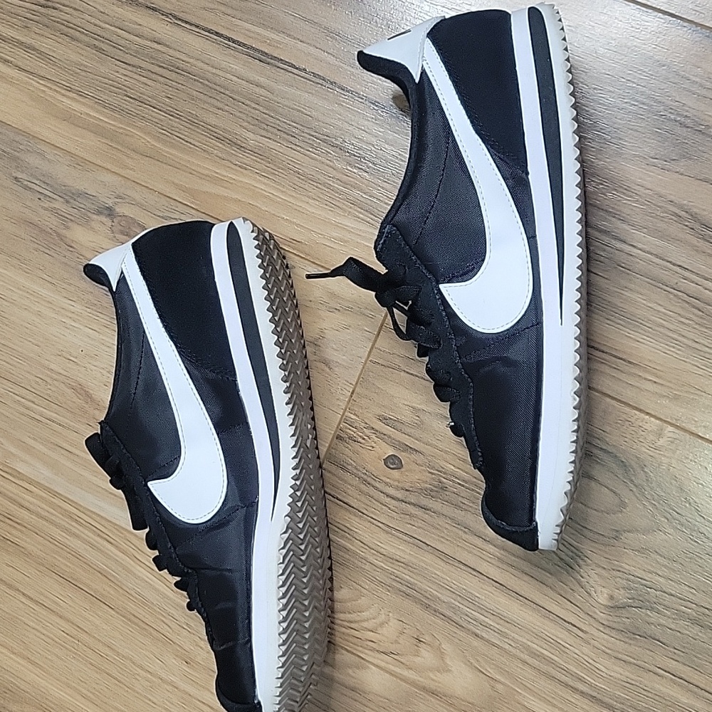Nike Classic Men's Black and White Canvas Cortez Sneakers